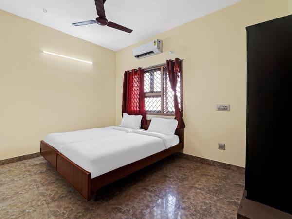 Collection O Senthamizh Residency : photo 4 de la chambre chambre double standard
