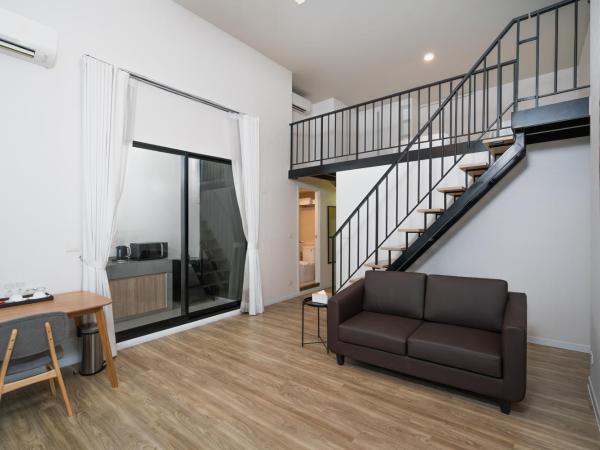 SureStay by Best Western Bangkok Ramintra : photo 3 de la chambre deluxe two-bedroom suite with one king bed and one queen bed - duplex/non-smoking