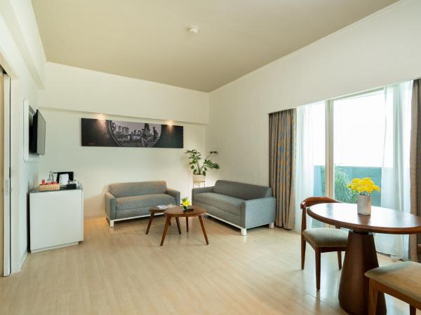 Cityloog Hotel Tebet Jakarta : photo 2 de la chambre suite junior