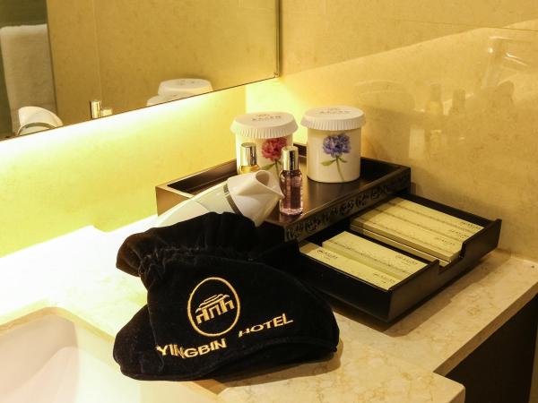 Guangdong Yingbin Hotel-Free Canton Fair Shuttle Bus : photo 3 de la chambre chambre affaires lit king-size (baiyun)