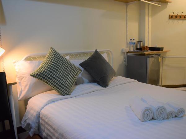 Greenery Hostel : photo 3 de la chambre chambre double avec salle de bains privative