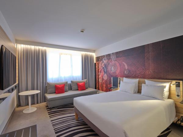 Novotel München City : photo 3 de la chambre chambre double standard avec canapé