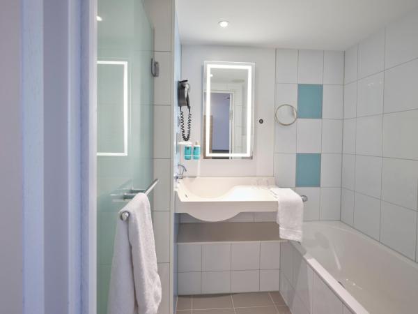 Novotel München City : photo 7 de la chambre chambre double exécutive avec canapé-lit