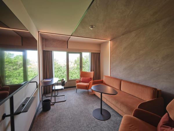 Novotel München City : photo 3 de la chambre chambre double exécutive avec canapé-lit