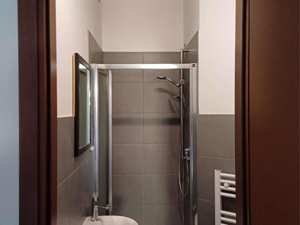 Nottetempo Verona : photo 7 de la chambre chambre lit king-size avec balcon