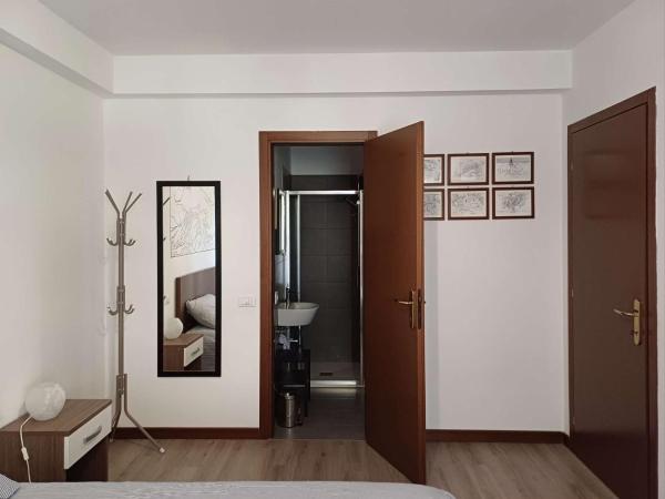 Nottetempo Verona : photo 6 de la chambre chambre lit king-size avec balcon