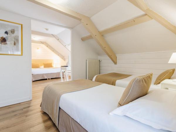 Demeures & Châteaux - Hôtel De La Porte Saint-Malo : photo 3 de la chambre chambre quadruple