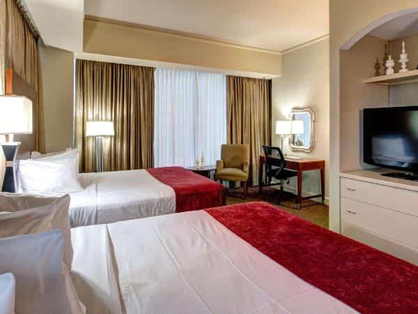 Blake Hotel New Orleans, BW Signature Collection : photo 1 de la chambre chambre avec 2 lits queen-size - vue sur ville
