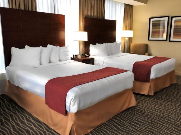 Blake Hotel New Orleans, BW Signature Collection : photo 2 de la chambre chambre avec 2 lits queen-size - vue sur ville