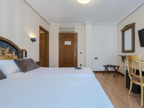 Hotel Eurowest : photo 5 de la chambre chambre double ou lits jumeaux