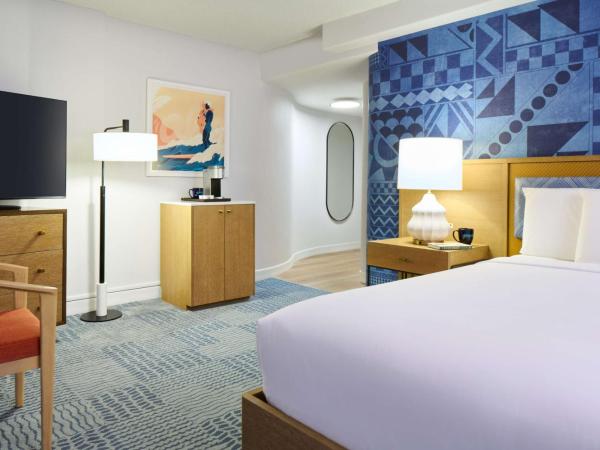OHANA Waikiki East by OUTRIGGER : photo 1 de la chambre chambre lit king-size