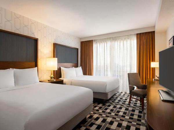 The American Hotel Atlanta Downtown, Tapestry Collection by Hilton : photo 2 de la chambre chambre double avec 2 lits doubles - accessible aux personnes à mobilité réduite