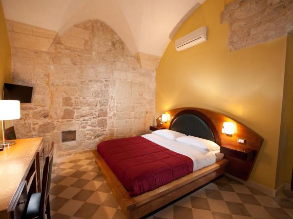 B&B Residenza Pizziniaco : photo 8 de la chambre chambre double supérieure