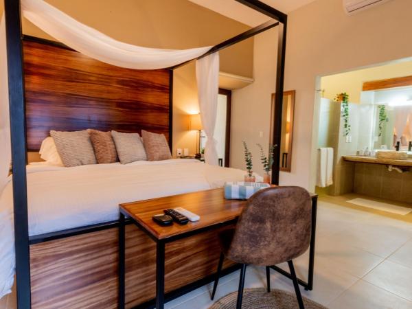 Casa Victoria Malecón - Adults Only : photo 10 de la chambre chambre lit king-size standard