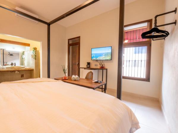 Casa Victoria Malecón - Adults Only : photo 7 de la chambre chambre lit king-size standard