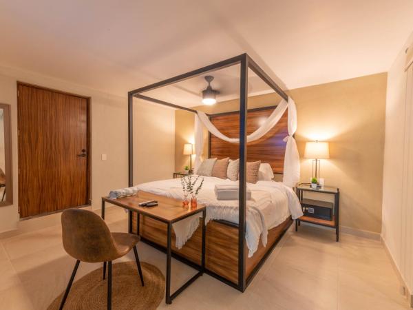 Casa Victoria Malecón - Adults Only : photo 9 de la chambre chambre double avec terrasse