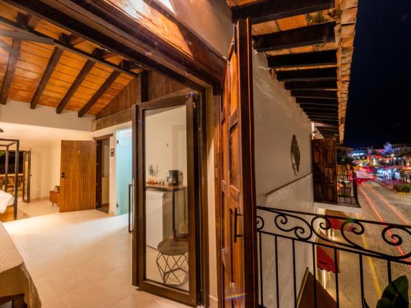 Casa Victoria Malecón - Adults Only : photo 7 de la chambre chambre double avec terrasse