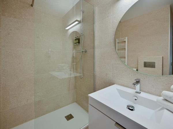 Hôtel La Ménado : photo 3 de la chambre chambre double ou lits jumeaux standard - vue sur mer