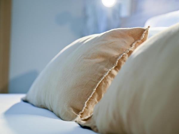 Hôtel La Ménado : photo 6 de la chambre chambre double ou lits jumeaux standard - vue sur mer