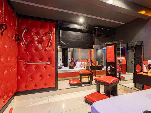 EUPHORIA MOTEL : photo 6 de la chambre suite avec baignoire spa