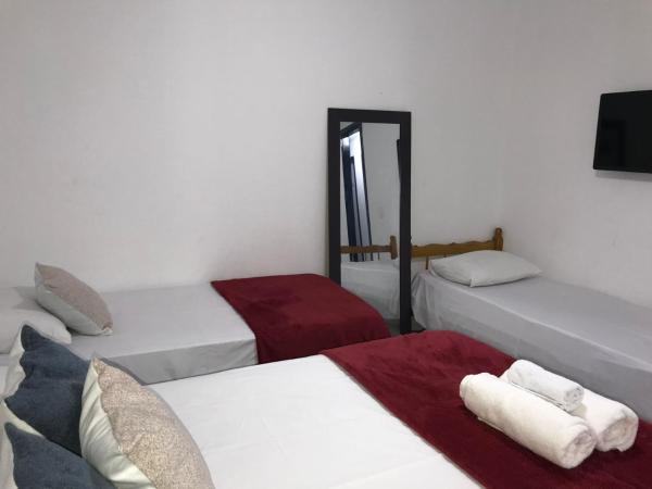 Brothers Suites Centro Búzios : photo 4 de la chambre chambre quadruple