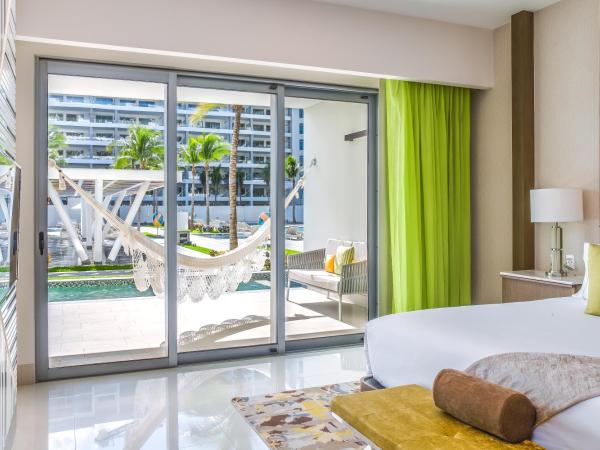Garza Blanca Resort & Spa Cancun : photo 2 de la chambre suite lit king-size junior - accès direct à la piscine