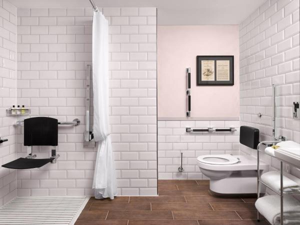 InterContinental Edinburgh The George, an IHG Hotel : photo 4 de la chambre chambre lit king-size classique - adaptée aux personnes à mobilité réduite