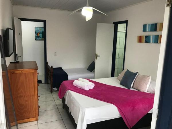 Brothers Suites Centro Búzios : photo 5 de la chambre chambre triple avec balcon