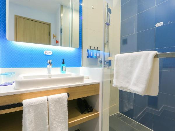 Holiday Inn Express Shanghai Pudong Airport, an IHG Hotel : photo 4 de la chambre chambre lits jumeaux standard