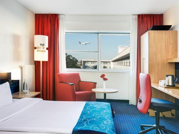IntercityHotel Frankfurt Airport : photo 2 de la chambre chambre double affaires