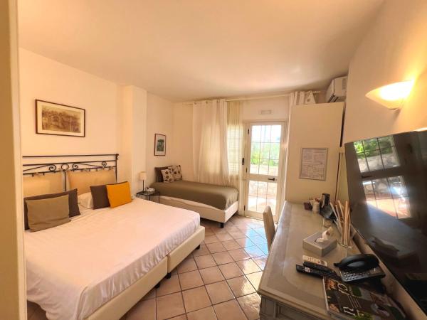 La Reginella Capri : photo 1 de la chambre chambre triple standard