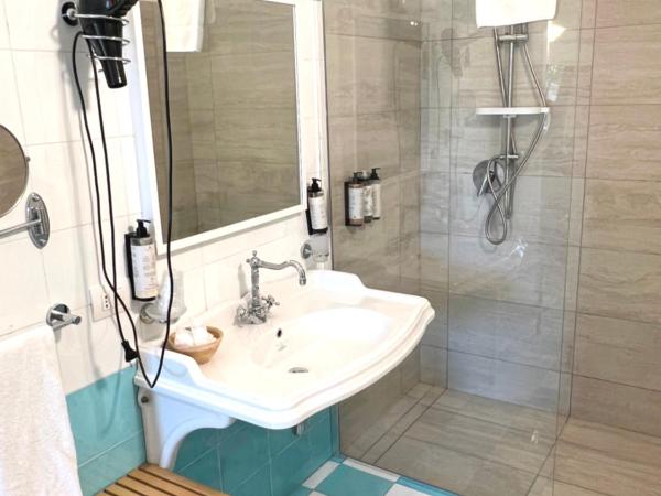 La Reginella Capri : photo 3 de la chambre chambre triple standard