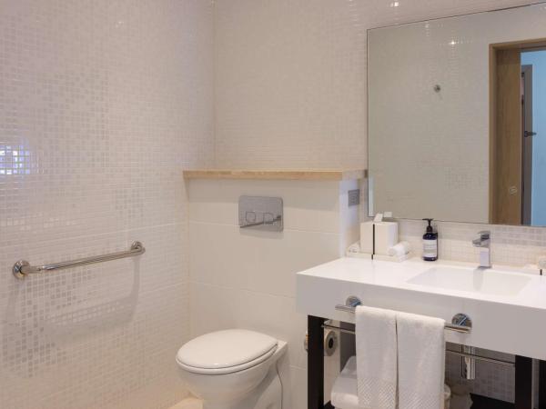 DoubleTree by Hilton Mazatlan, SIN : photo 7 de la chambre chambre lit queen-size deluxe - côté océan