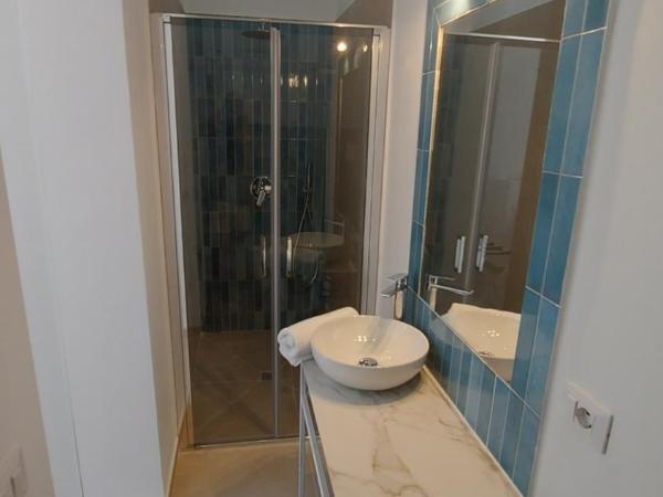 Mondello House : photo 2 de la chambre chambre double avec patio