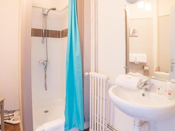 Hôtel de la Vendée : photo 3 de la chambre chambre double standard