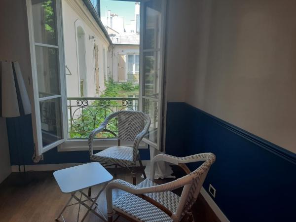 Chambre calme sur jardin Paris Batignolles : photo 5 de la chambre chambre double avec salle de bains privative