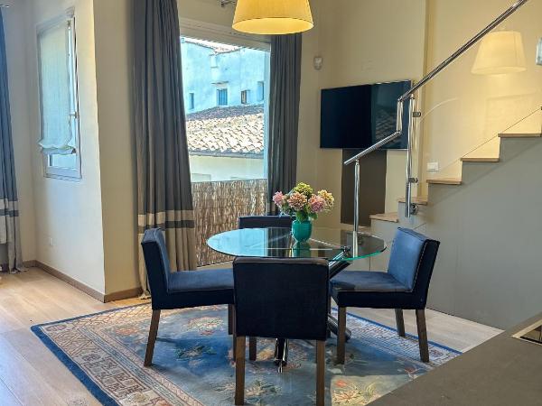 Florence Art Apartments : photo 2 de la chambre appartement 2 chambres avec terrasse