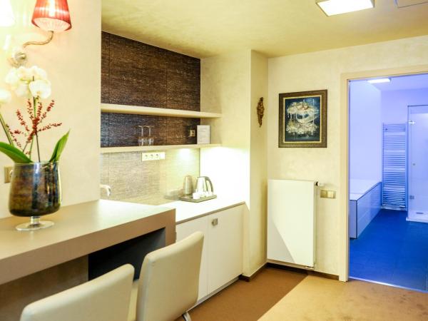 Myo Hotel Mysterius : photo 4 de la chambre suite 2 chambres premier avec terrasse privée