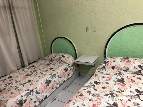 Hotel el Bucanero : photo 2 de la chambre chambre lits jumeaux deluxe