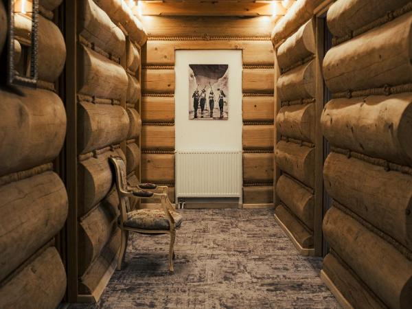 Chałpa z bali : photo 5 de la chambre chambre double avec salle de bains privative