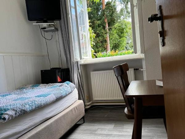 Landhotel Waldschänke : photo 1 de la chambre petite chambre simple