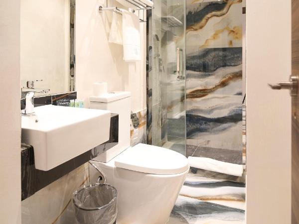 Menoir Dorsett Madrid Usera : photo 4 de la chambre chambre lits jumeaux avec salle de bains privative