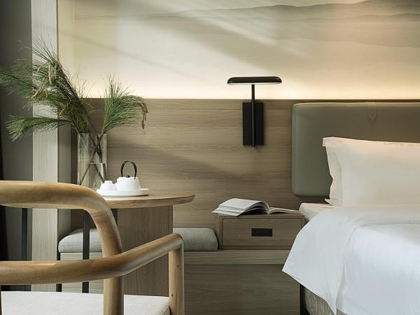 凯瑞汀酒店 重庆西站巴国城店 : photo 10 de la chambre chambre supérieure lit queen-size