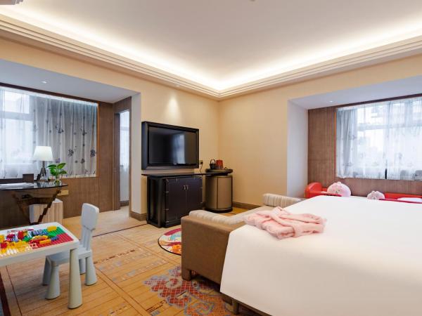 Chengdu Tibetan Hotel-Free Welcome Tibetan Tea : photo 3 de la chambre tibetan family room-three peopletibetan tea free experience