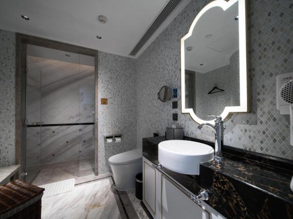 East Pacific Passenger Lounge - Departure area, 3rd floor : photo 1 de la chambre bunk bed for 2 guests