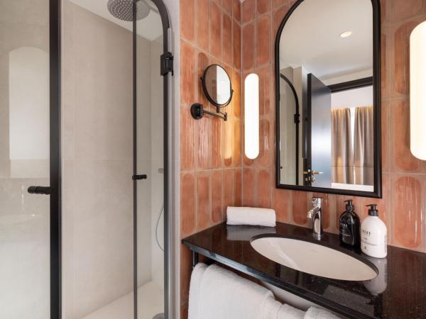 Hotel Grand Coeur Latin : photo 3 de la chambre chambre double