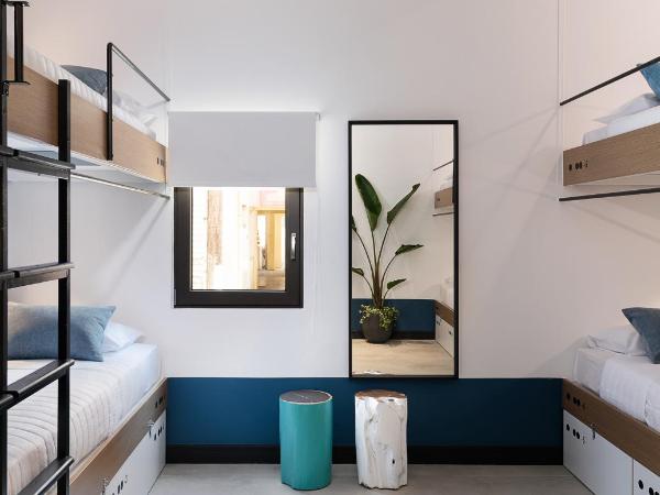 Cocoon City Hostel : photo 1 de la chambre lit dans dortoir mixte de 8 lits 