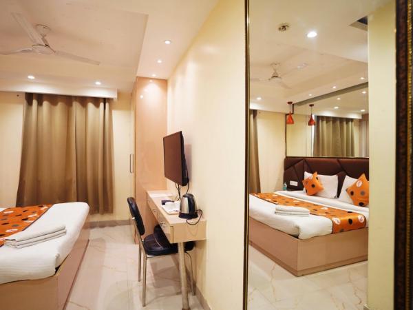 Hotel Leo Saffron - Corporate Stay Pitampura : photo 4 de la chambre chambre double deluxe