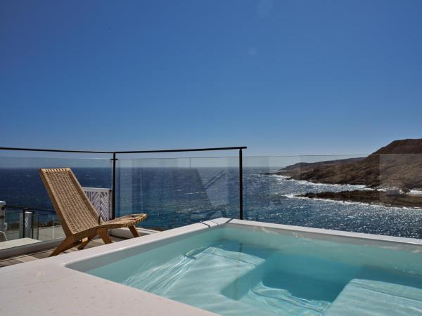 Semeli Coast Mykonos Curio Collection by Hilton : photo 8 de la chambre suite 2 chambres avec spa