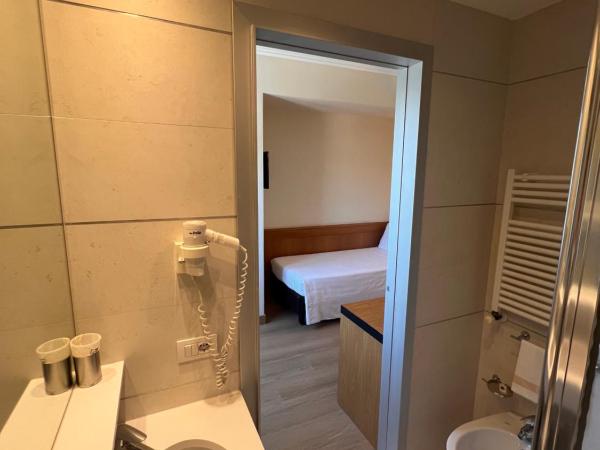 Hotel Daniel & Ristorante Cocchi : photo 4 de la chambre chambre simple